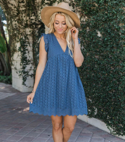 Robe brodée V‑neck en dentelle élégante