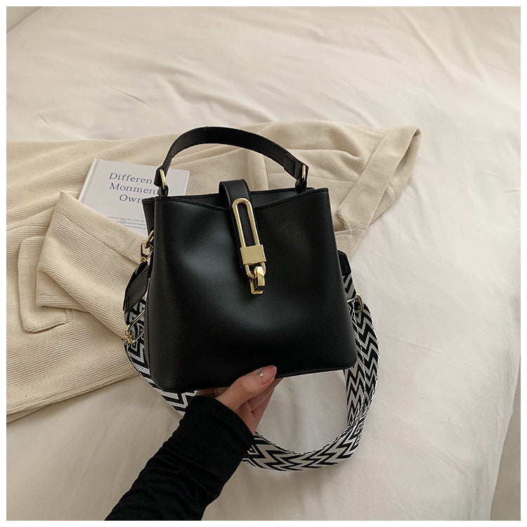 Sac seau tendance main & bandoulière