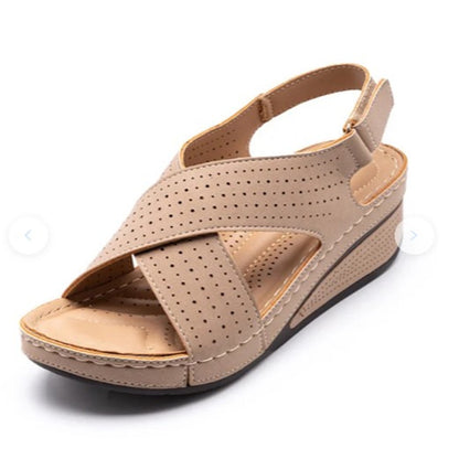 Sandales d’été femme en wedges Velcro