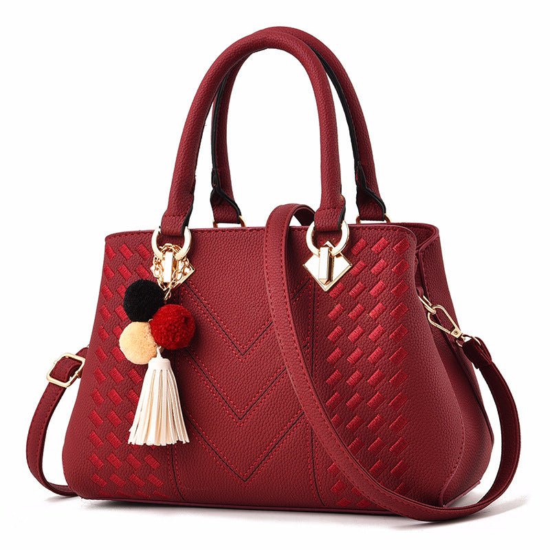 Luxury Ladies Crossbody Handbag – Chic & Practical