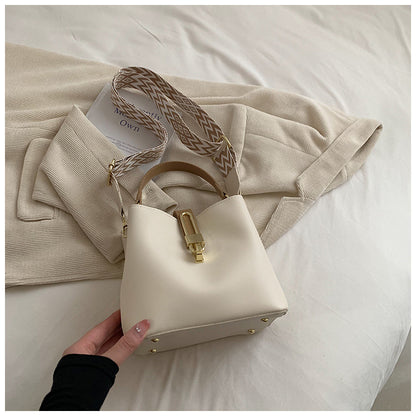 Sac seau tendance main & bandoulière