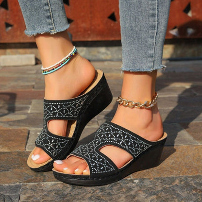 Sandales compensées été femme chic