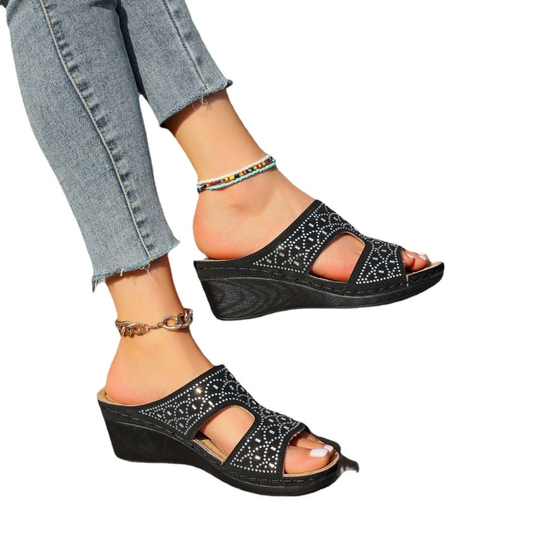 Sandales compensées été femme chic