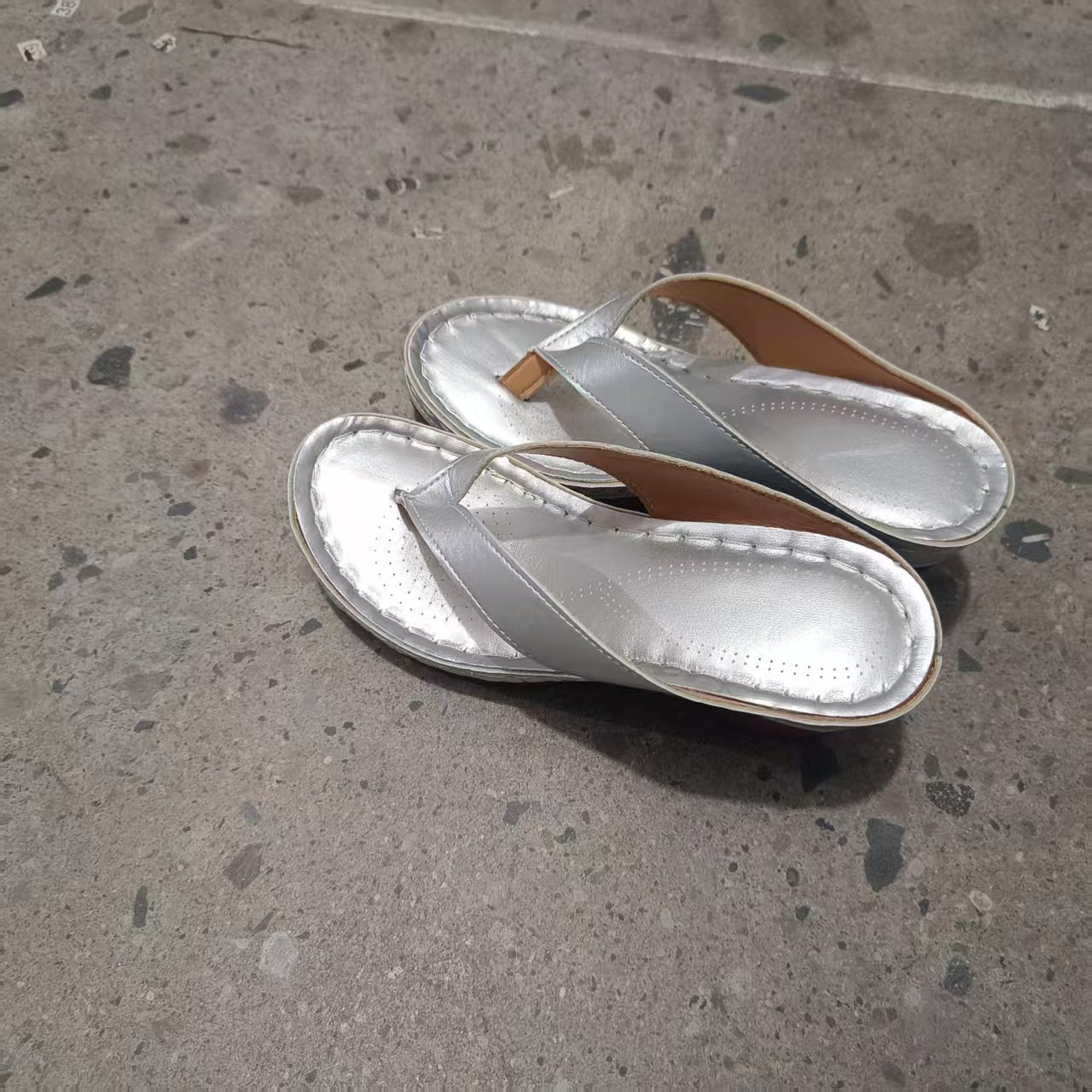 Sandales compensées femme élégantes