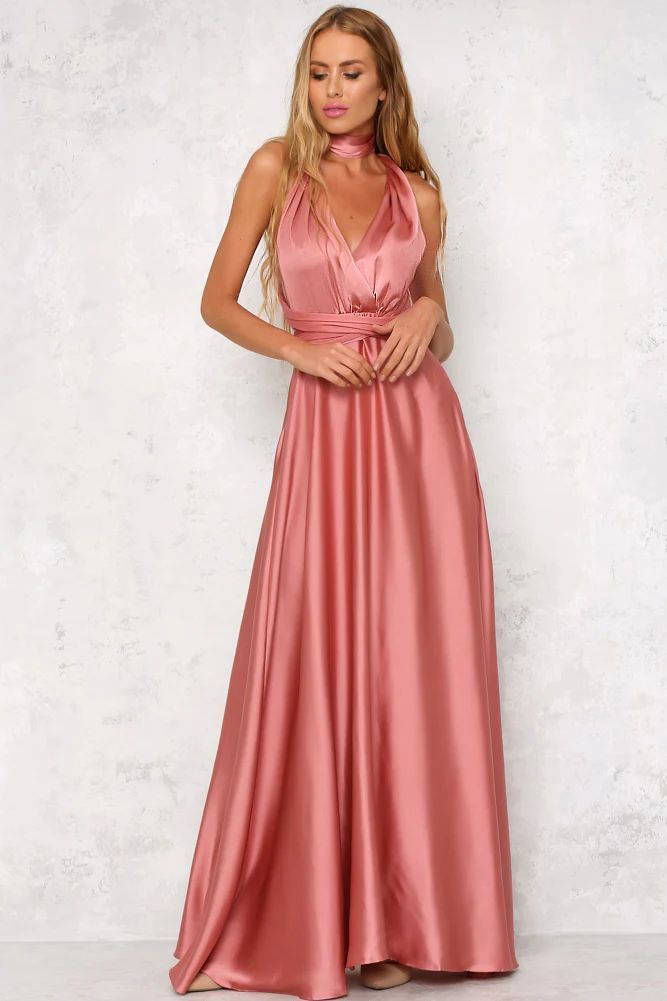 Robe satinée dos nu V‑décolleté