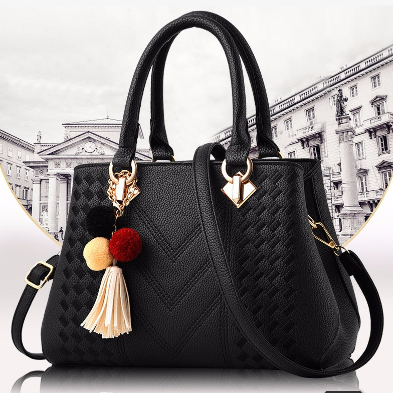 Luxury Ladies Crossbody Handbag – Chic & Practical