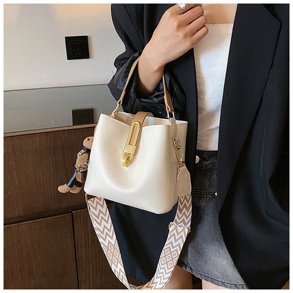 Sac seau tendance main & bandoulière
