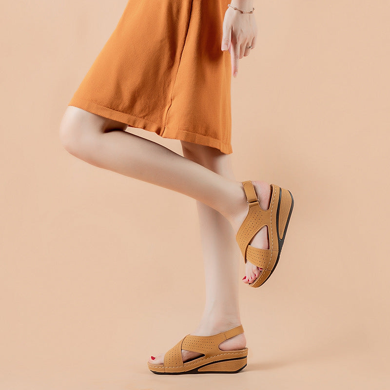 Sandales d’été femme en wedges Velcro